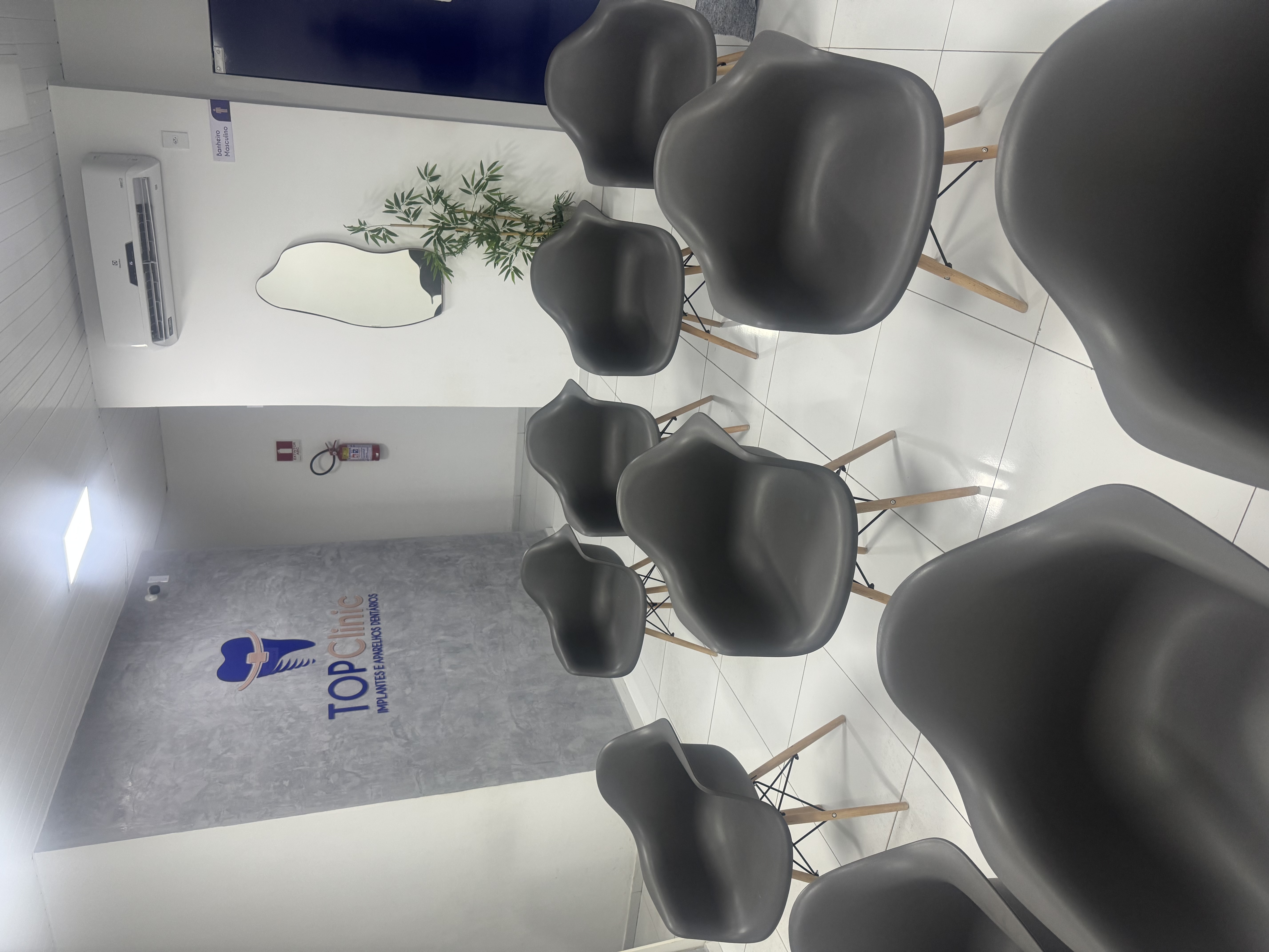 Sala de espera da Top Clinic
