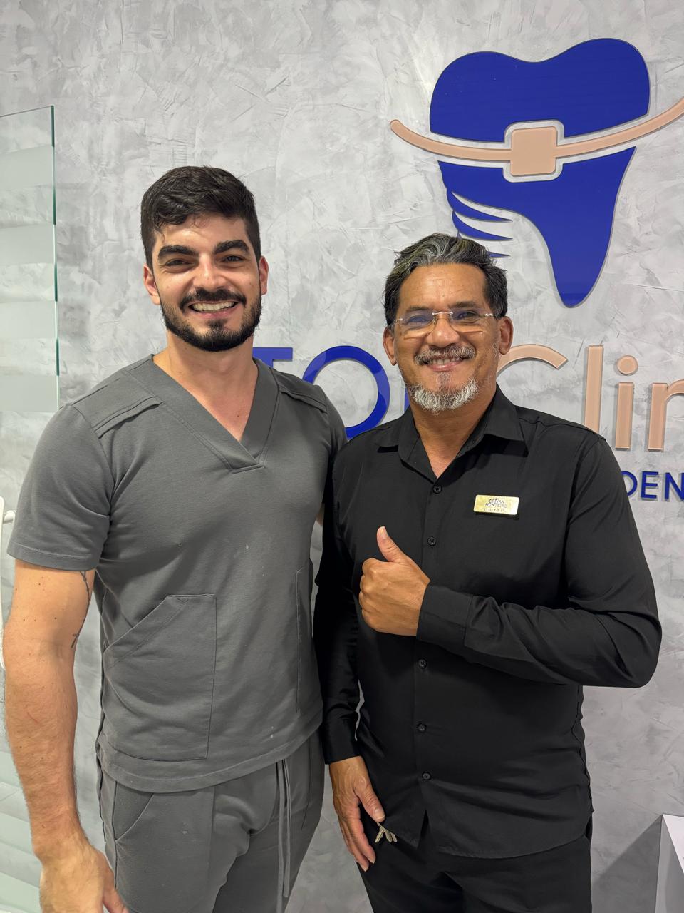 Dr. Iago Magalhães e Seu Erivan, paciente Top Clinic